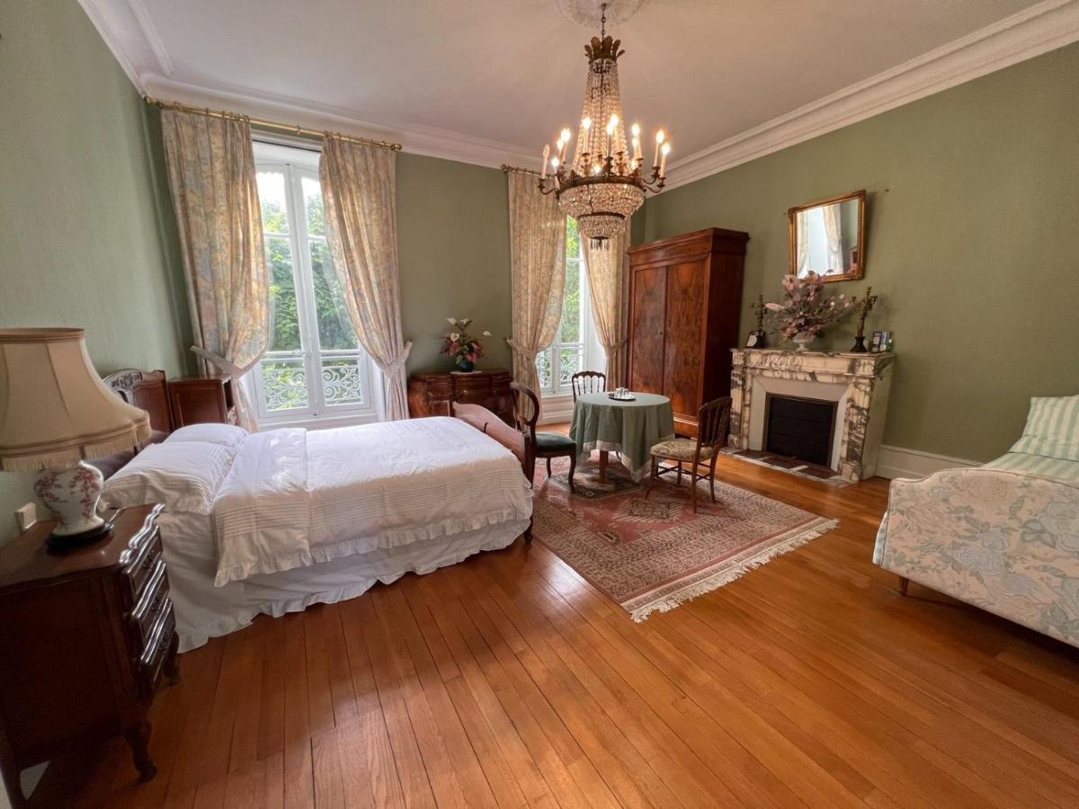Demeure Des Payratons Bed and Breakfast Saint-Gerand-le-Puy Buitenkant foto