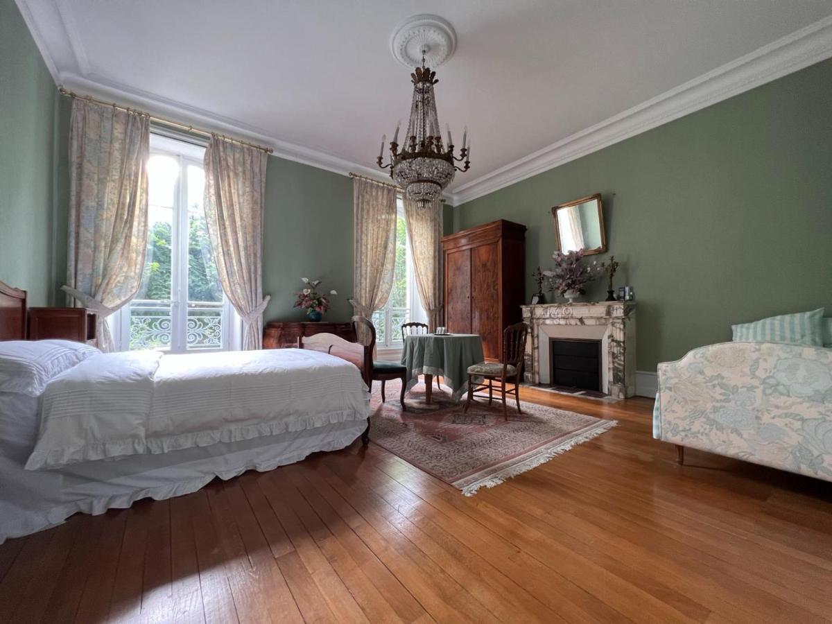 Demeure Des Payratons Bed and Breakfast Saint-Gerand-le-Puy Buitenkant foto