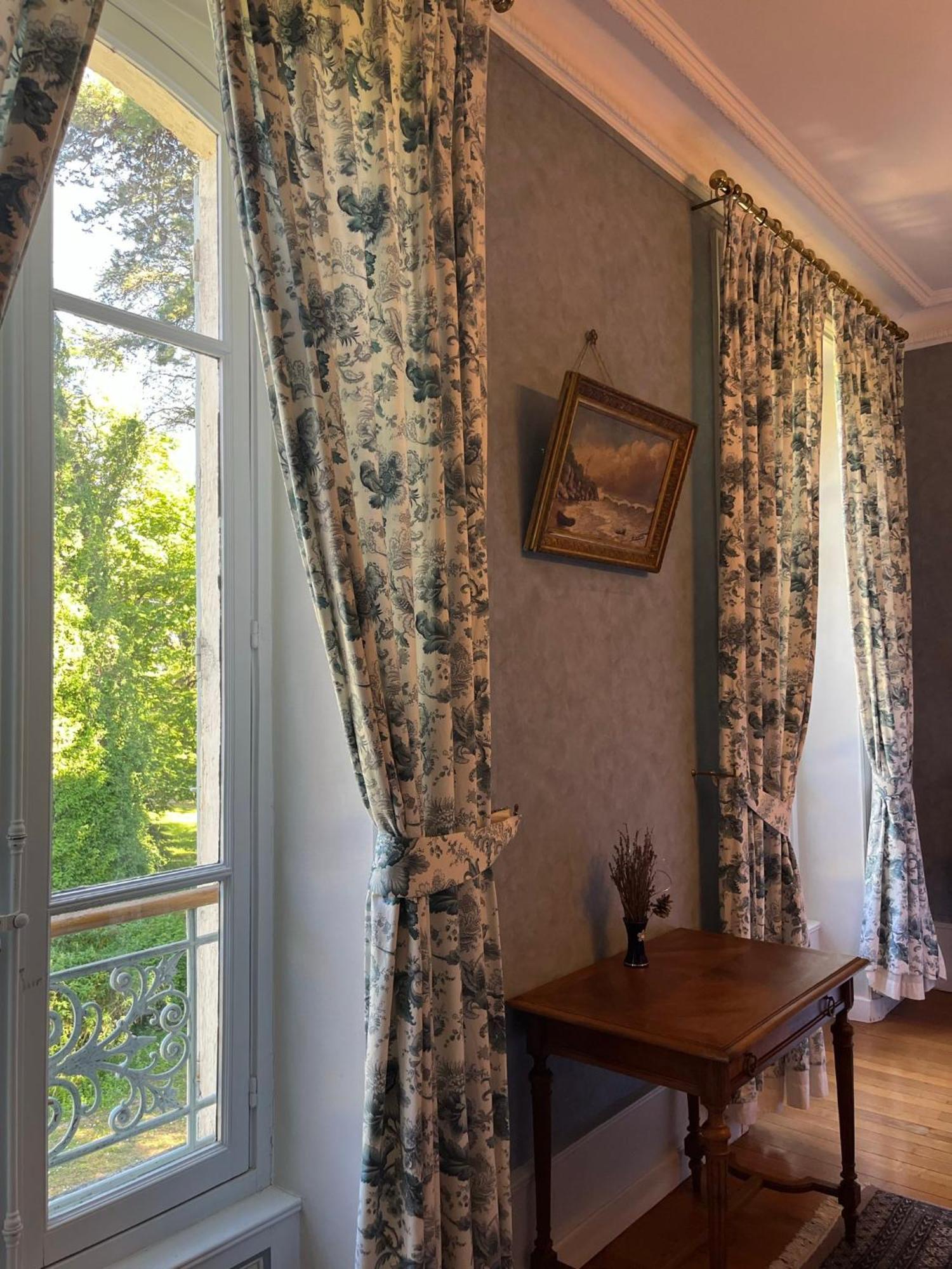 Demeure Des Payratons Bed and Breakfast Saint-Gerand-le-Puy Buitenkant foto