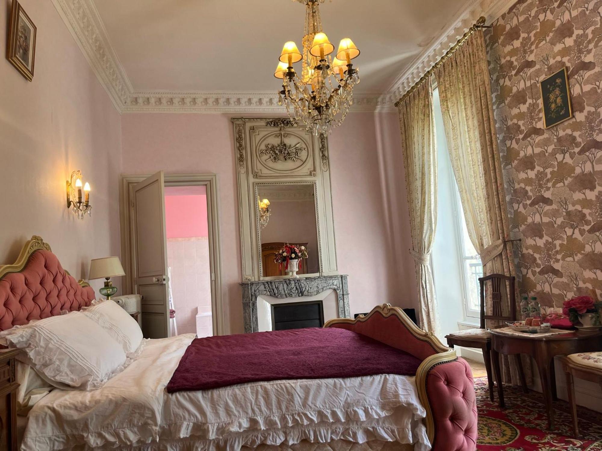 Demeure Des Payratons Bed and Breakfast Saint-Gerand-le-Puy Buitenkant foto